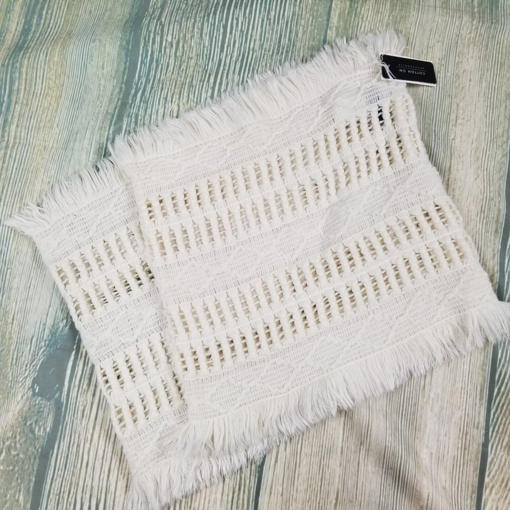 New COTTON ON open knit infinity scarf w/ fringes